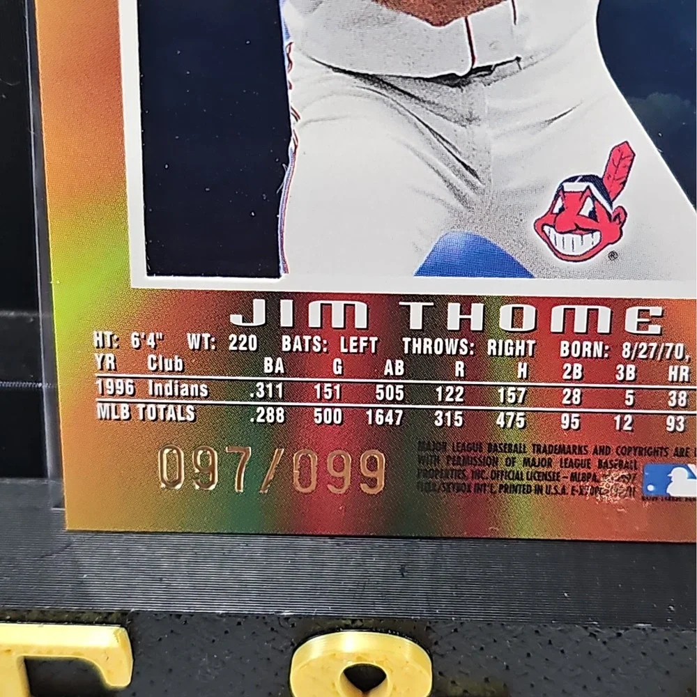 1997 Skybox E-x2000 - Jim Thome #18 Essential Credentials 97/99